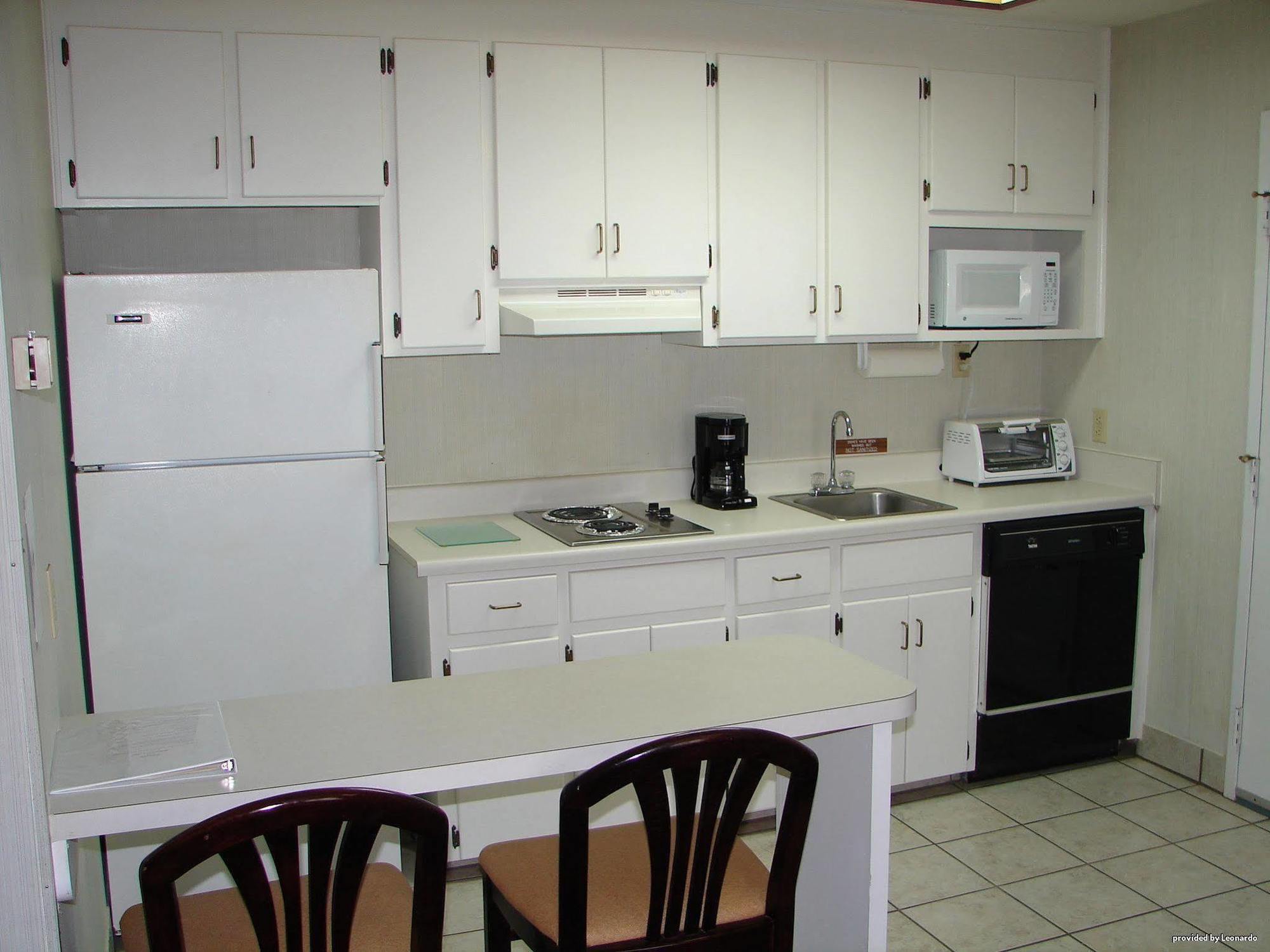 Red Roof Inn Dothan Habitación foto